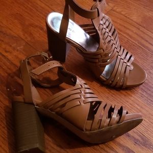 Sandal heels